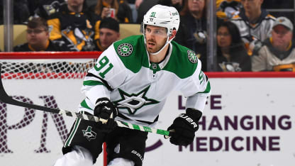 Tyler Seguin central