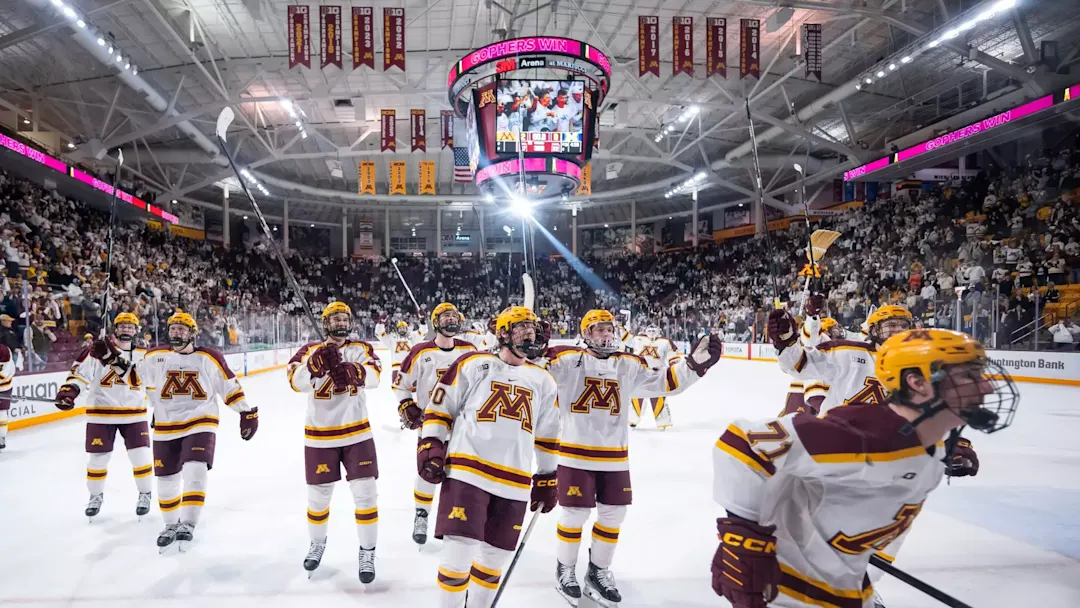 Minnesota Golden Gophers celebrando um shoutout em cima do Michigan Wolverines. (Reprodução: Brad Rempel, University of Minnesota)